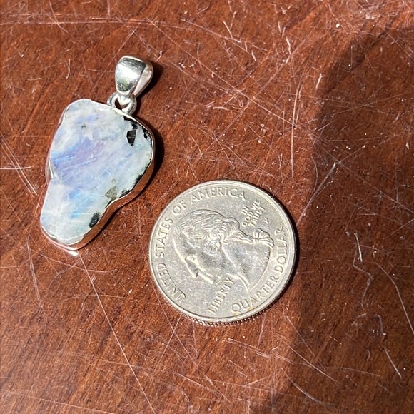 BLACK TOURMALINE IN RAINBOW MOONSTONE 925 STERLING SILVER PENDANT - Picture 6 of 7